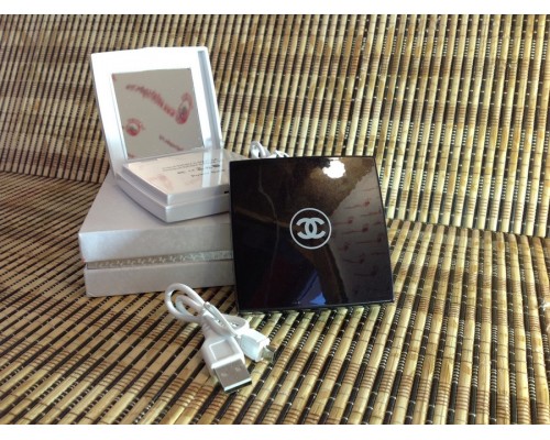Внешний аккумулятор CHANEL 6000 mAh в виде женской пудреницы с зеркалом. Внешний аккумулятор CHANEL 6000 mAh в виде женской пудреницы с зеркалом.